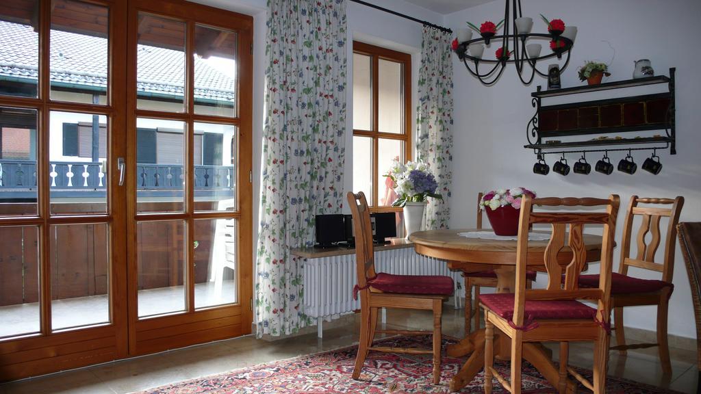 Apartment Jasmin Garmisch-Partenkirchen Exterior photo